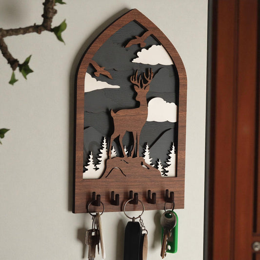 3D Ahşap Dağ ve Geyik Tasarımlı Anahtar Askılığı – 15x25 cm Dekoratif Duvar Anahtarlık Askısı