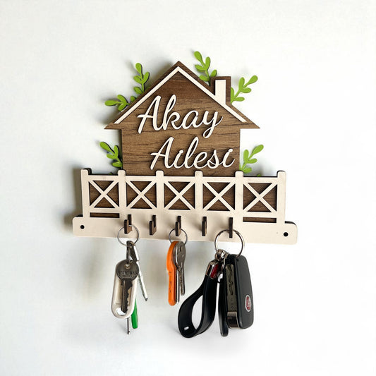 Özelleştilebilir Ahşap Anahtar Askılığı – 22x18 cm İsimli Duvar Anahtarlık askısı